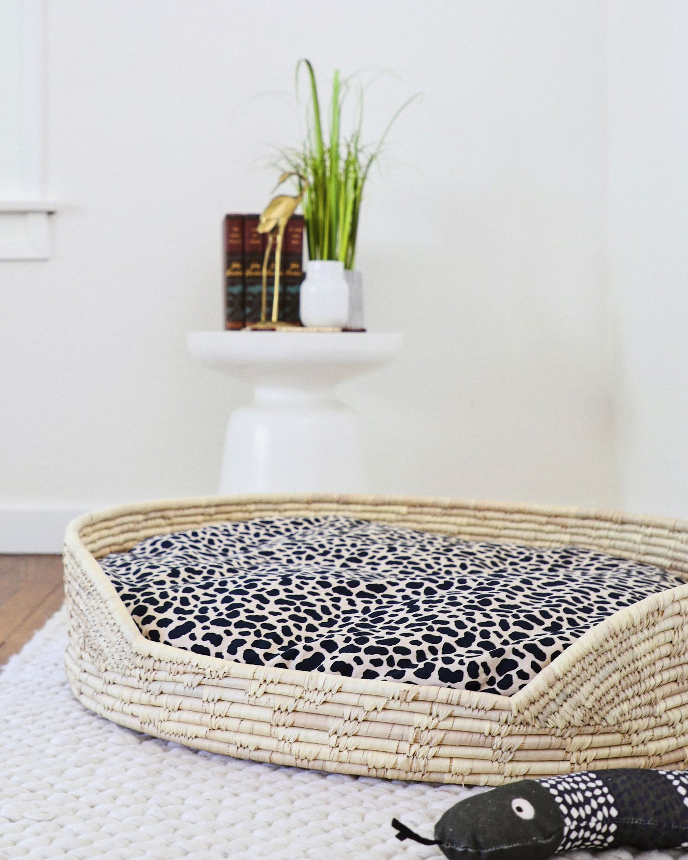 Mangrove Woven Palm Basket Bed