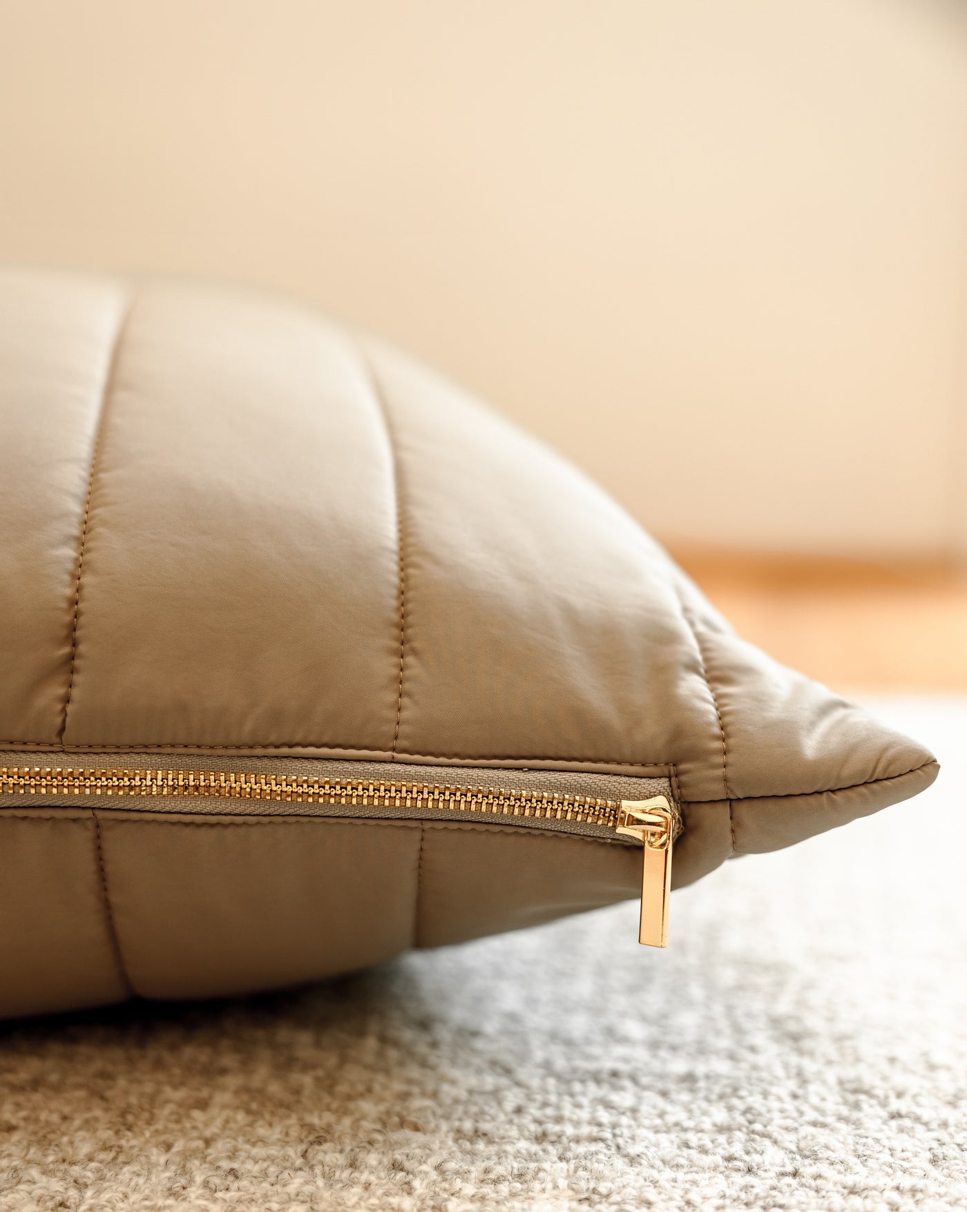 Alpine Taupe Puffer Dog Bed