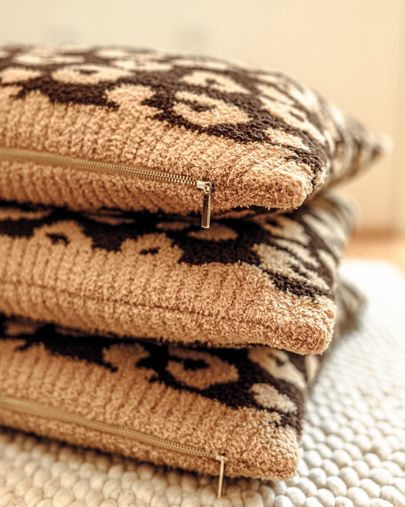 Snuggle Knit Brown Leopard Dog Bed