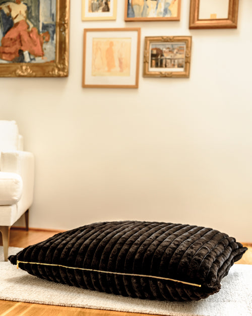 Coronado Black Faux Fur Bed Product Image