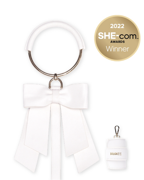 Classy wedding leash for small and medium-sized dogs, adding a refined touch to any nuptial celebration.