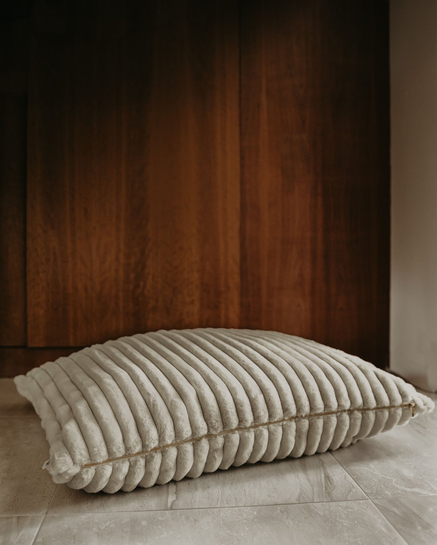 Coronado Ivory Faux Fur Bed Product Image Detail