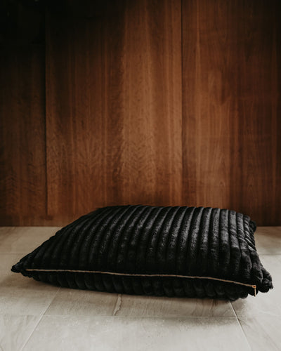 Coronado Black Faux Fur Bed Product Image Detail