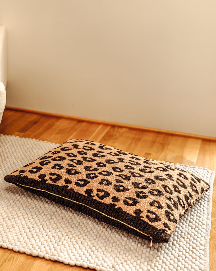 Snuggle Knit Leopard Dog Mat