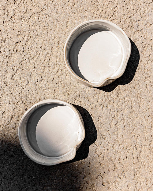 In the Groove White Ribbed Dog Bowl