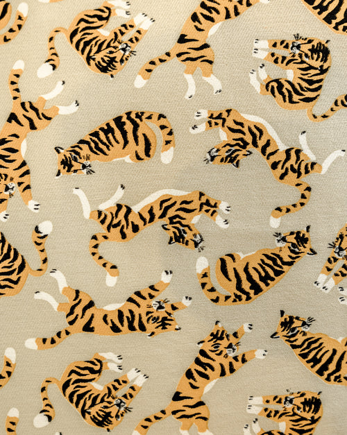 El Tigre Taupe Dog Bed