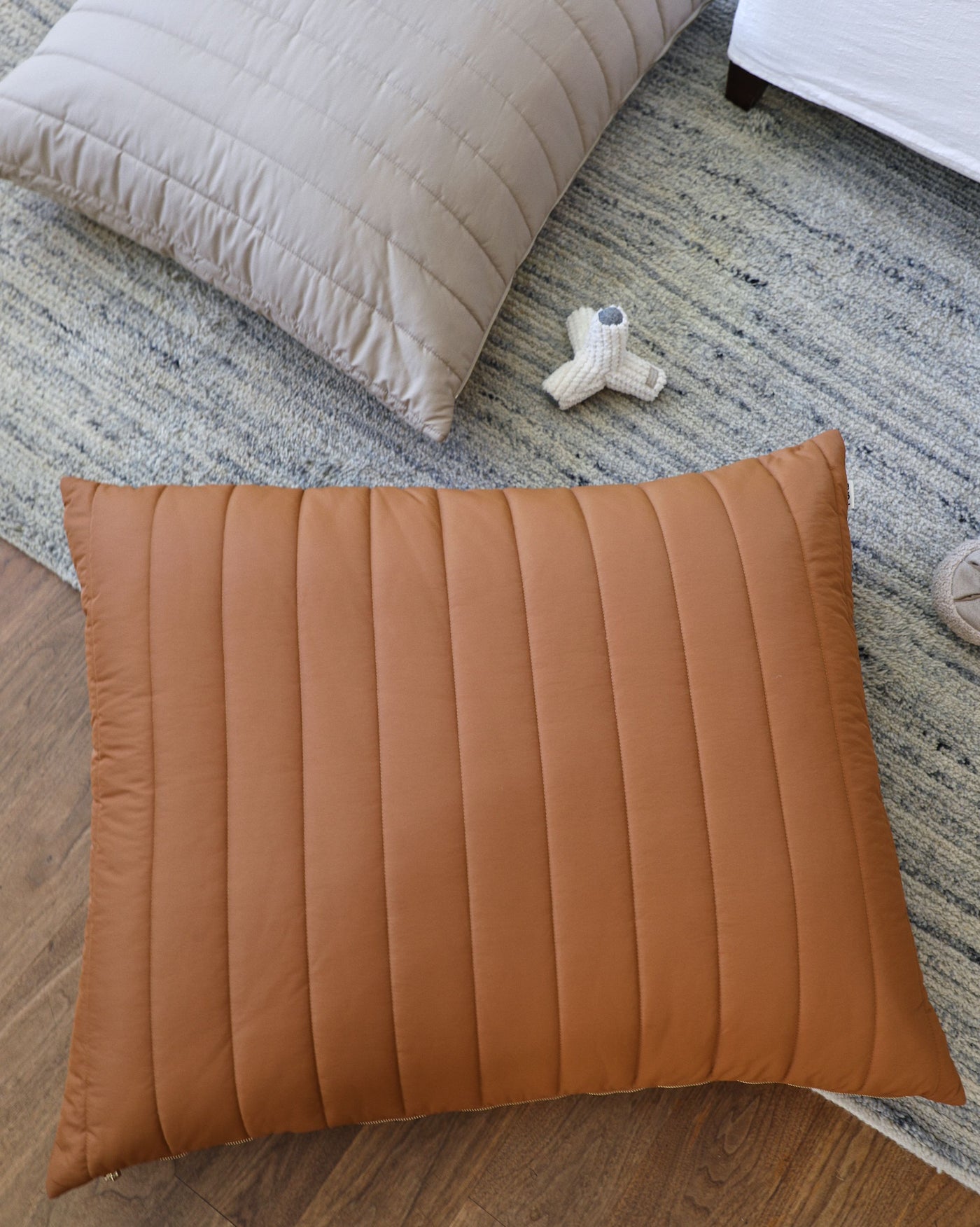 Alpine Rust Puffer Dog Bed Media
