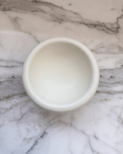The Modern Muse Tall Pet Bowl is crafted from quality ceramic, which is both chic and practical. Home decor friendly, this bowl can be paired with the Modern Muse Low Pet Bowl for the perfect bowl combo.