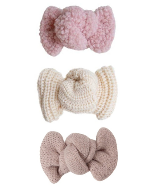 Pink dog hair bow, perfect for adding a sweet and charming touch to your pup’s appearance