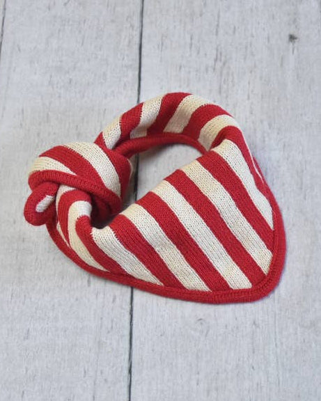 Cozy holiday dog bandana with textured knit design for winter wear.