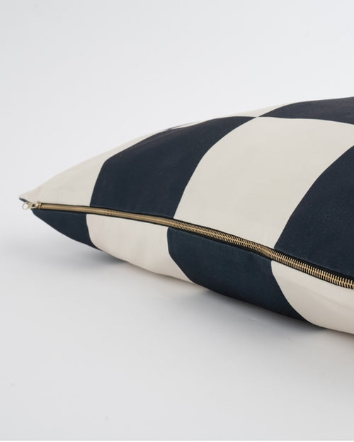 Large Checkered Black and White Dog Bed