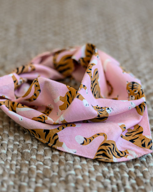 El Tigre Pink Print Bandana Product Image.  