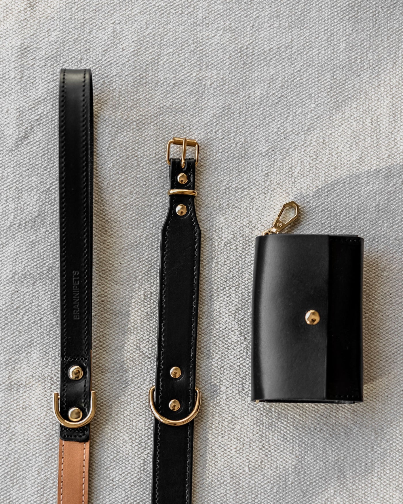 Rocco Leash in Tan and Black Leather Product Image Detail