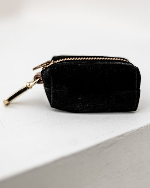 Foggy Dog Waste Bag Holder in Onyx Product Image Detail