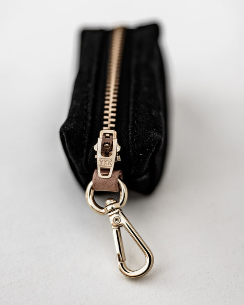 Foggy Dog Waste Bag Holder in Onyx Product Image Detail