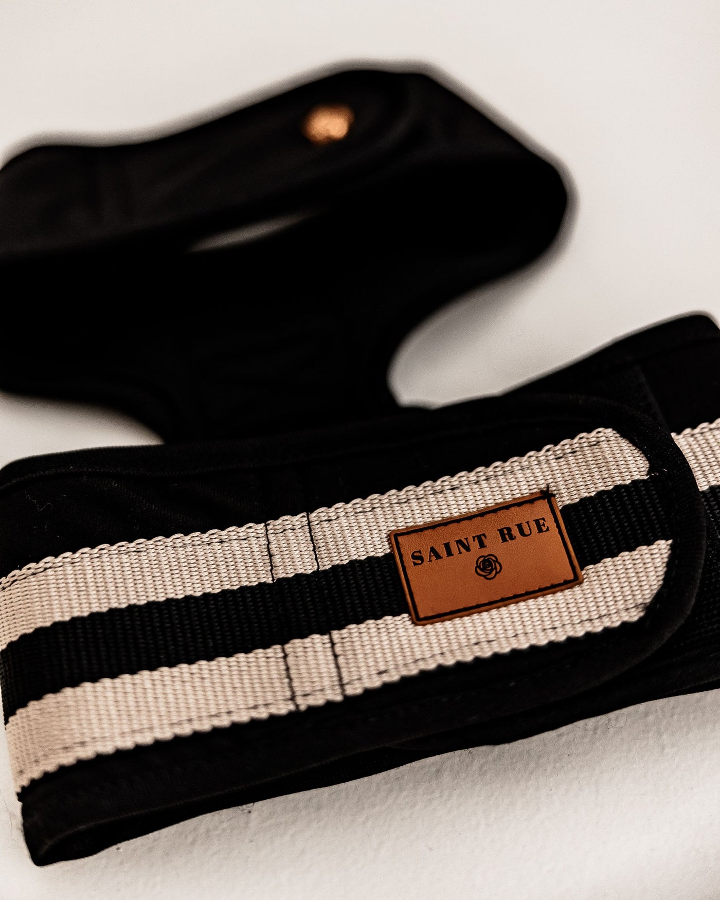 The City Harness in Rue Cambon Product Image Detail