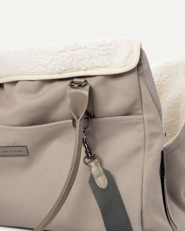 Maxbone City Carrier in Grey Close Up